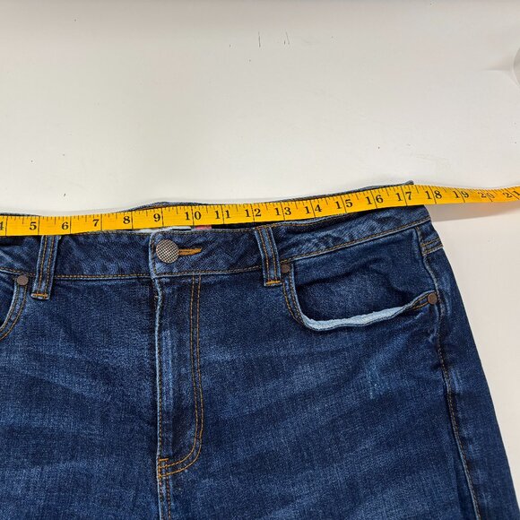 Cabi Jeans Women's True Boyfriend Size 12 Relaxed Denim Distressed - Picture 8 of 10